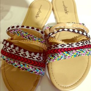 NWOT 🆕 Multi pattern sandals