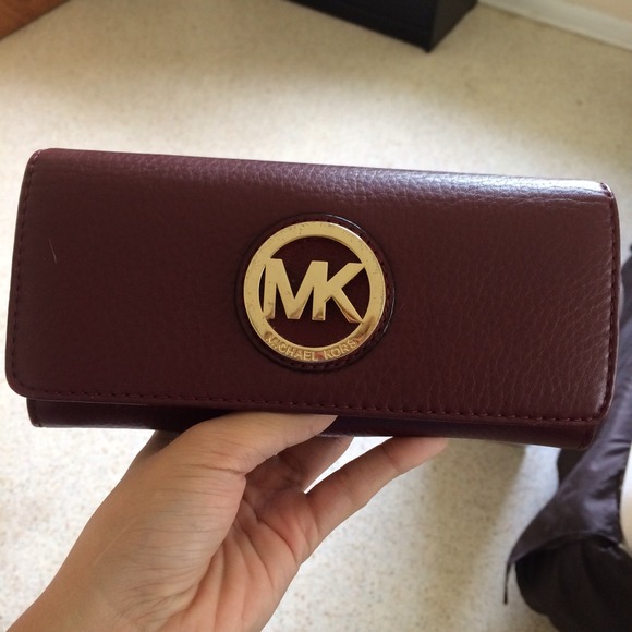 Michael kors wallet