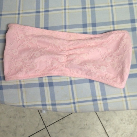 Pink strapless bralett
