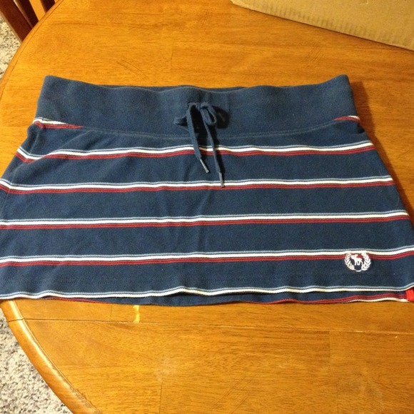 A&F skirt