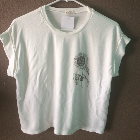 Brandy Melville Tops - brandy melville caleigh sunflower crop