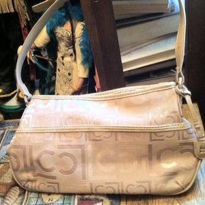 Tan geo design Liz Claiborne(SALE)