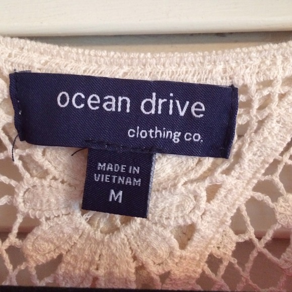 Coral cotton sundress with crochet back - Picture 2 of 4