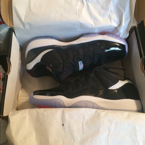 Jordan 11 lows infrared *not for sale