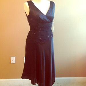 Donna Ricco black dress