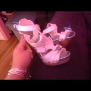 Baby phat sandals size 71/2 white with blue
