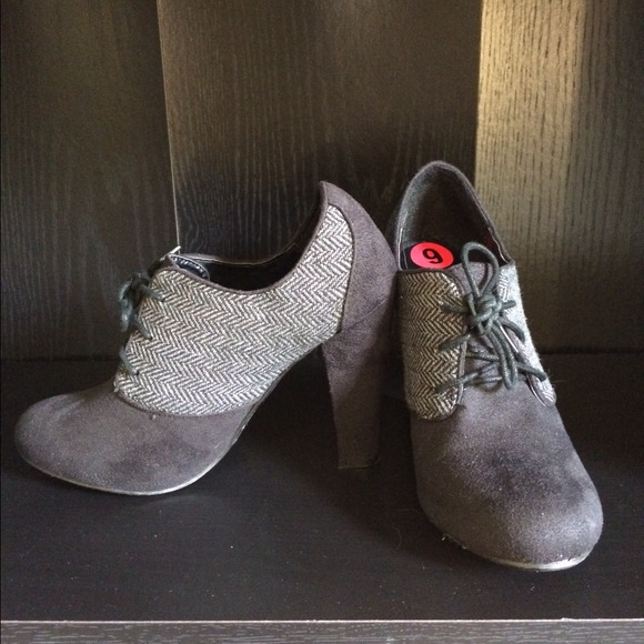 Suade xoxo shoes