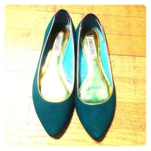 *****SOLD***** Green Flats