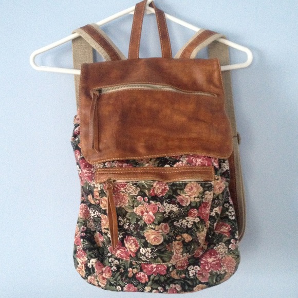 floral backpack. RESERVED!!!!