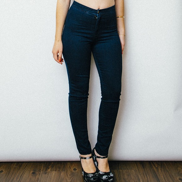 Dark Wash Easy Jean