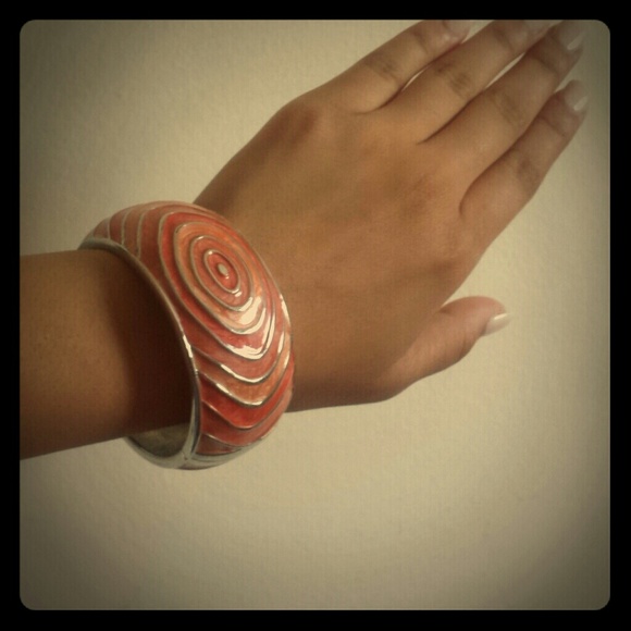 Bracelet!
