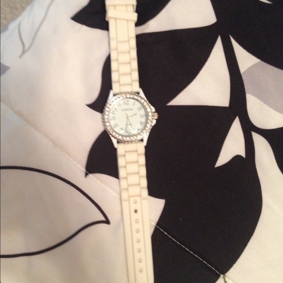 Silicone band watch
