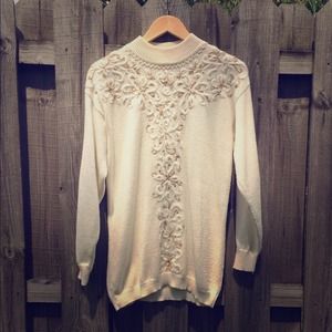 ❌SOLD❌ White cream gold detailed sweater dress