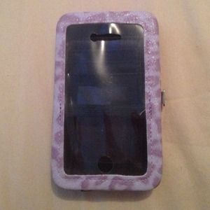 iPhone 4/4s purple cheetah Wallet/Case