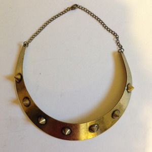 Chocker necklace