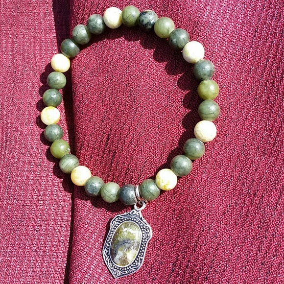 Green marble bracelet with removable pendant