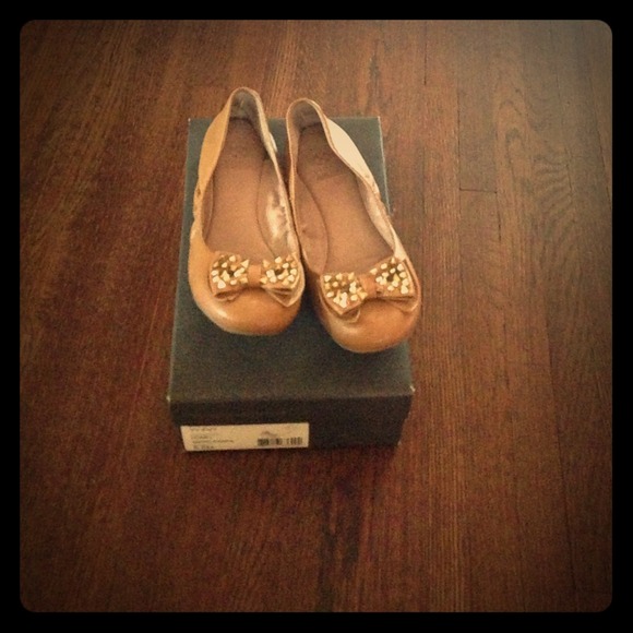 Vince camuto flats