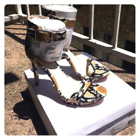 Calvin Klein snake skin heals