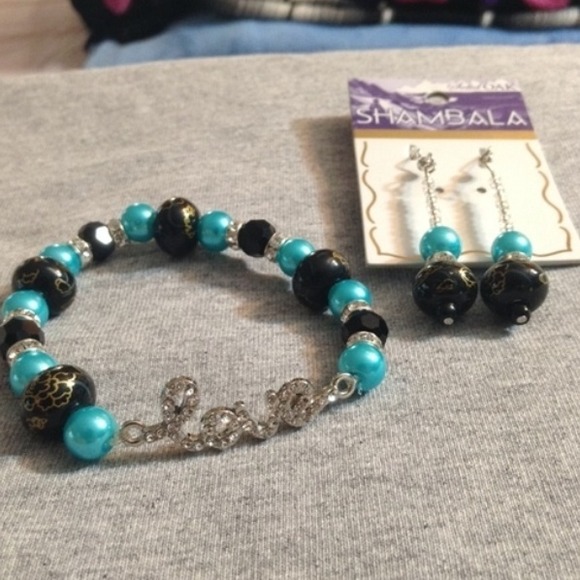 Handmade earrings and bracelet