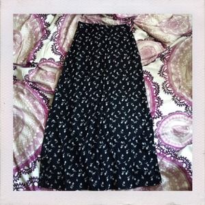 floral maxi skirt//heel bundle