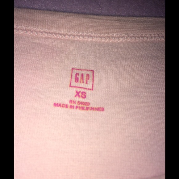 Gap tee - Picture 2 of 2