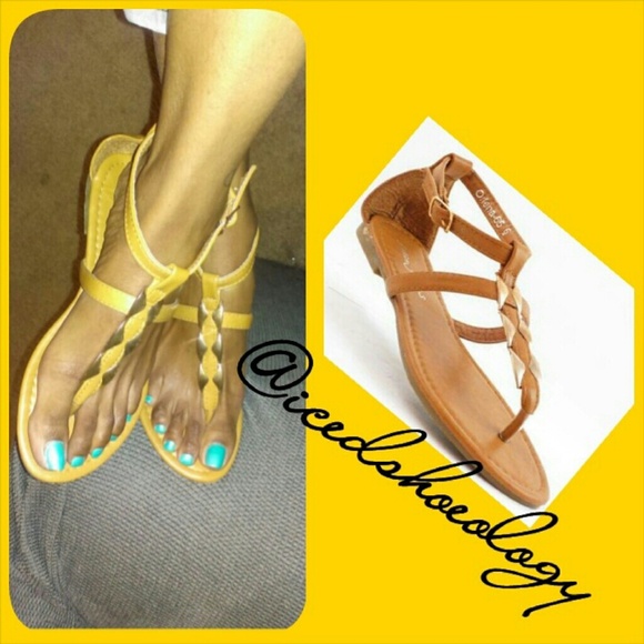 Sandals - Picture 3 of 4