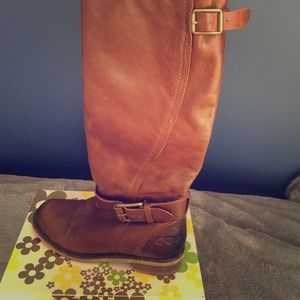 Gorgeous genuine leather Lucky Brand boots