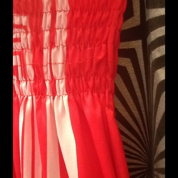💕 COMFY STRAPLESS DRESS 💕 - Picture 3 of 3