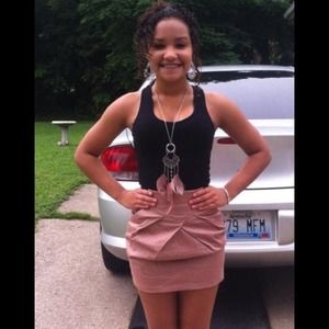 Skirt for sale bundle my shoes for cheaper !!