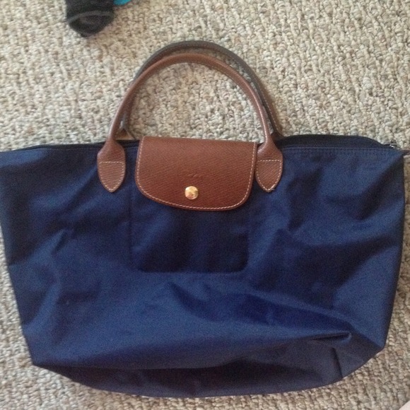 Navy blue longchamp bag