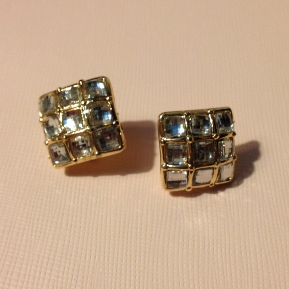Antique fashion earring