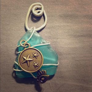 Starry eyed pendant & necklace