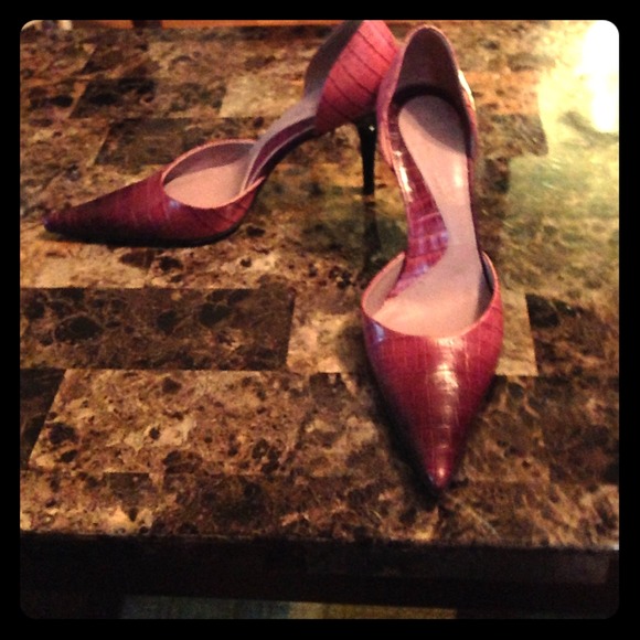 **REDUCED** Kenneth Cole heels