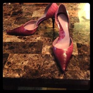 **REDUCED** Kenneth Cole heels