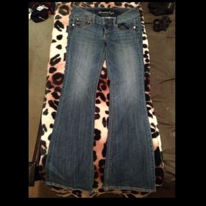American eagle jeans.