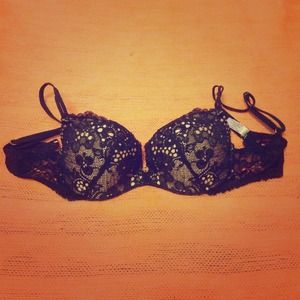 Beautiful push-up Vs bra !