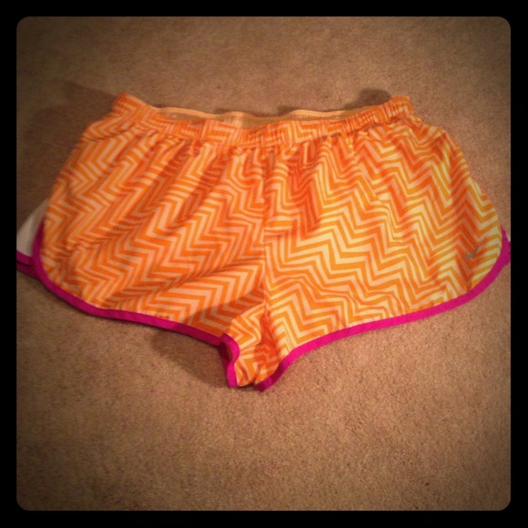 Nike ✔️ Drifit Shorts Chevron & orange and purple