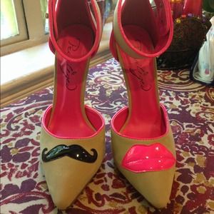 Shoes - Mustache and lip heels! Size 6 via Gypsy Warrior Shoes - Mustache and lip heels! Size 6 via Gypsy Warrior