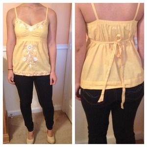 Yellow spring baby doll top!