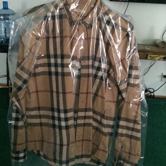 Mens Burberry Shirt 100% authentic - Picture 2 of 4