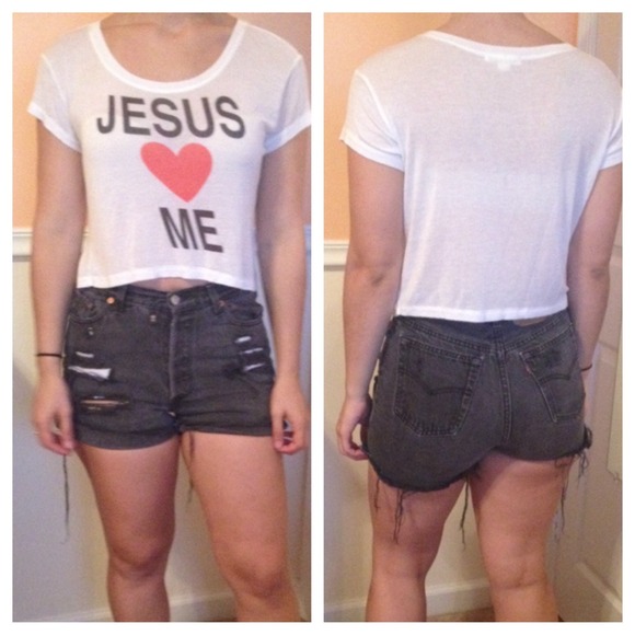 Jesus ❤️'s me crop top