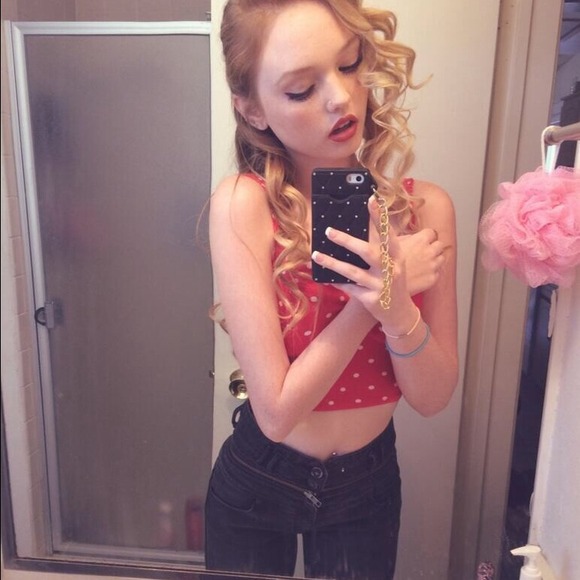 Urban outfitters high waisted jeans!