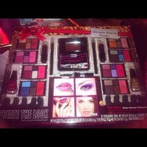 51pc Beauty Set EVERYTHING YOU NEED IN ONE KIT!