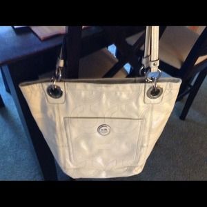 Coach 14265 Alex Tote 100% Authentic Summer White