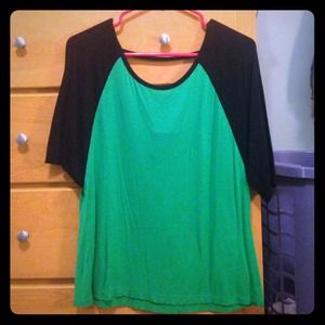 Green and black scoop-back shirt