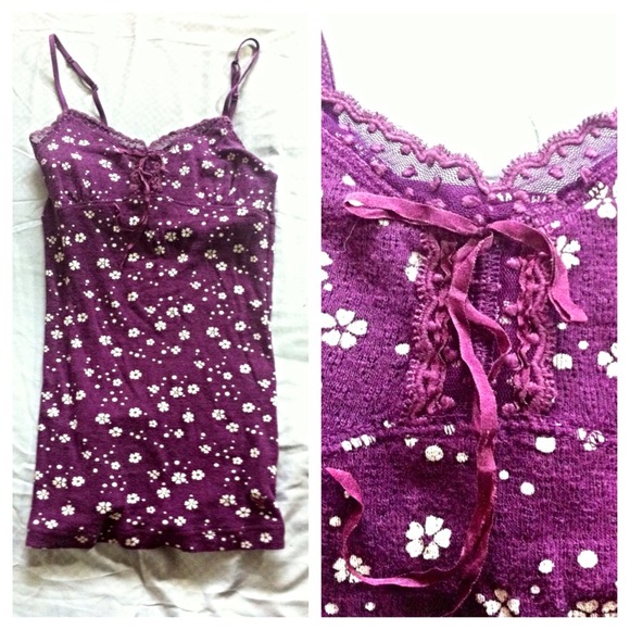 American Eagle Outfitters Flower Tank