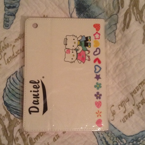 Hello Kitty iPad mini case - Picture 2 of 2