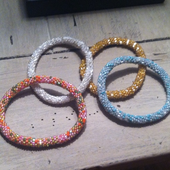 Lily & Laura bracelets set of 4