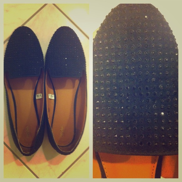 Mossimo Black Rhinestone Flat