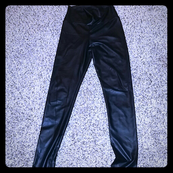 Small leather leggings